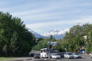 a traffic light on a street