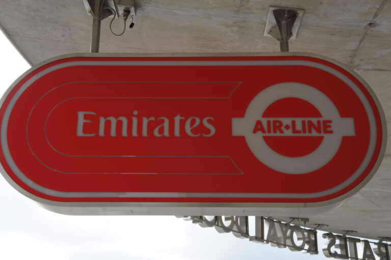 Honeymooning RTW in 21 Days: Colombo to London via Dubai: Emirates First Class