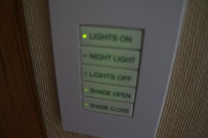 a light switch on a wall