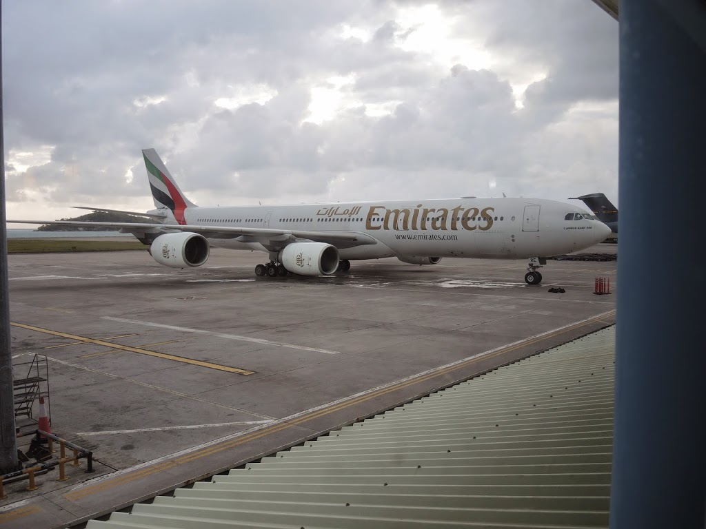 emirates business class seychelles reviews