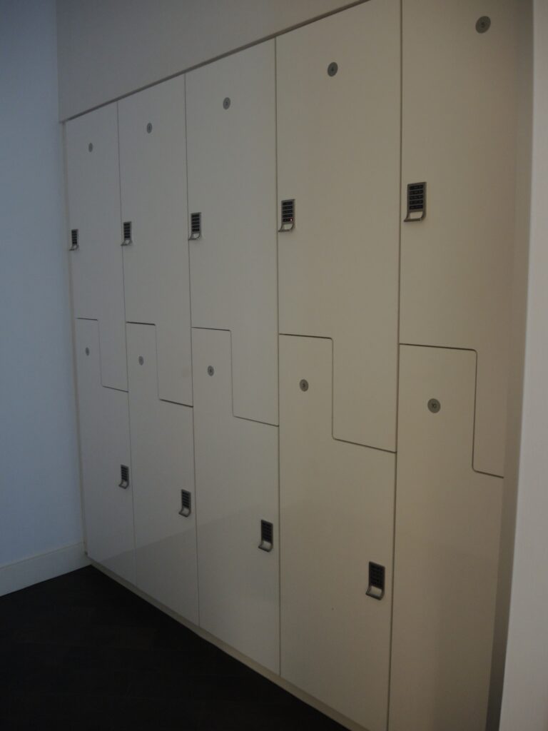 American Express Centurion Lounge SFO lockers