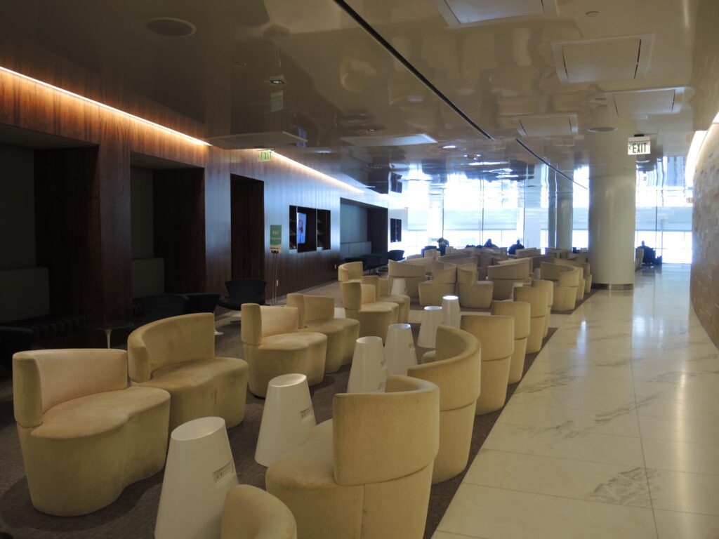 korean air lounge lax