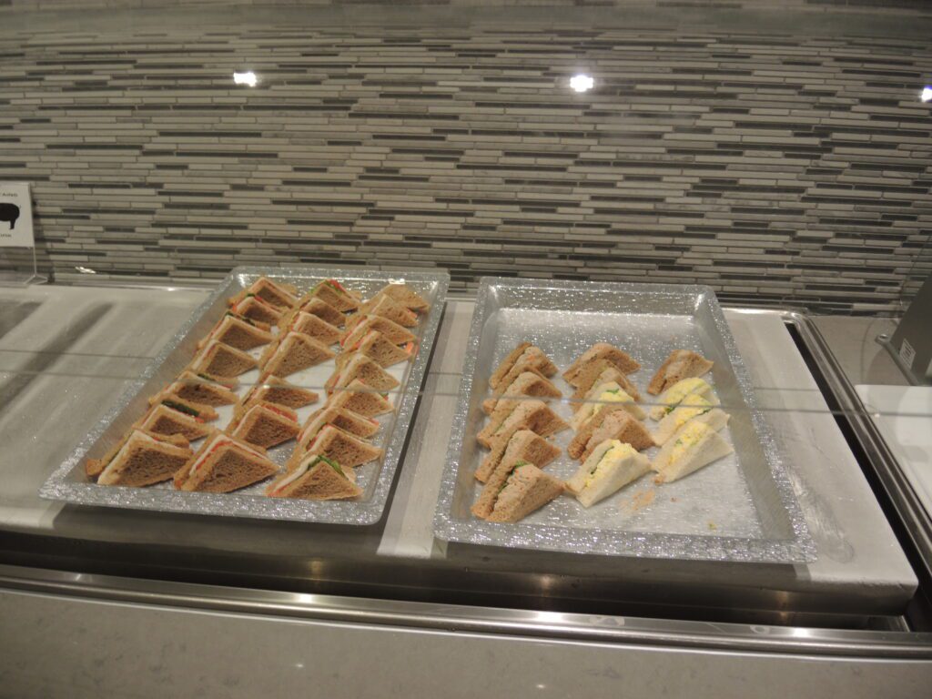 korean air lounge lax