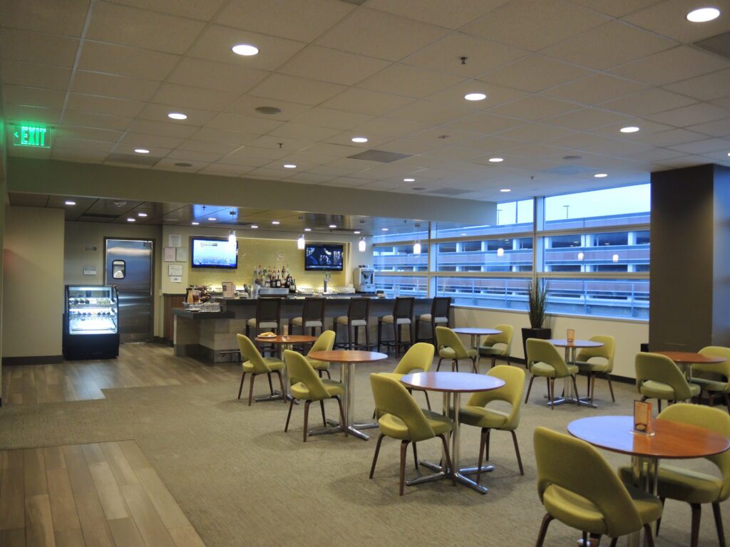 club lounge sjc airport reviews