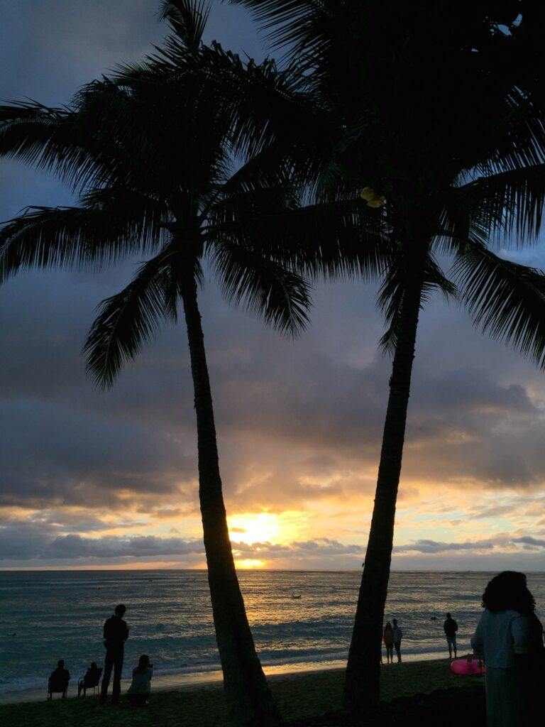 waikiki beach sunset