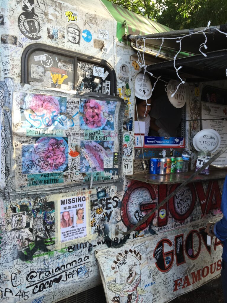 giovanni's shrimp truck 1