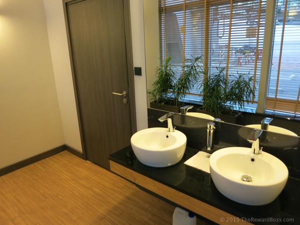 LOT Polish Airlines Lounge Warsaw