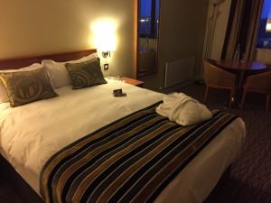 Dublin Airport Radisson - Business Class Room