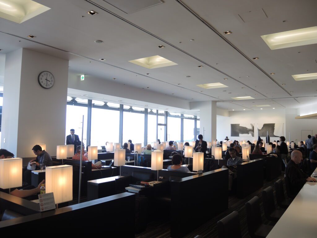 ana business class lounge narita nrt 10
