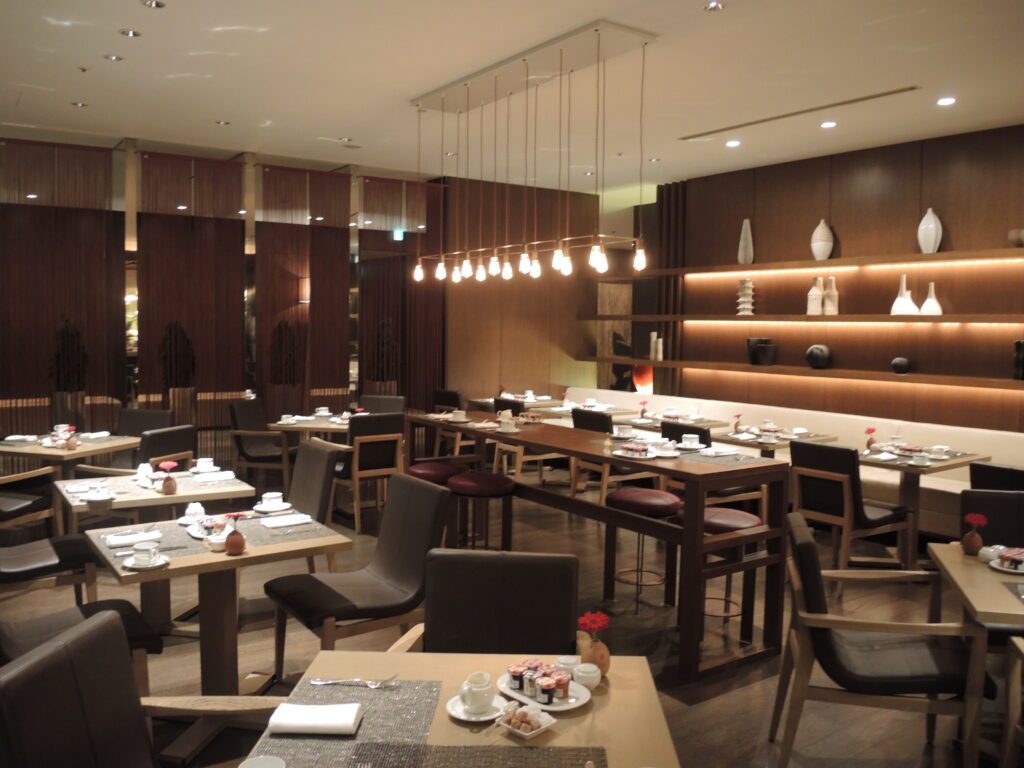 conrad tokyo breakfast restaurant