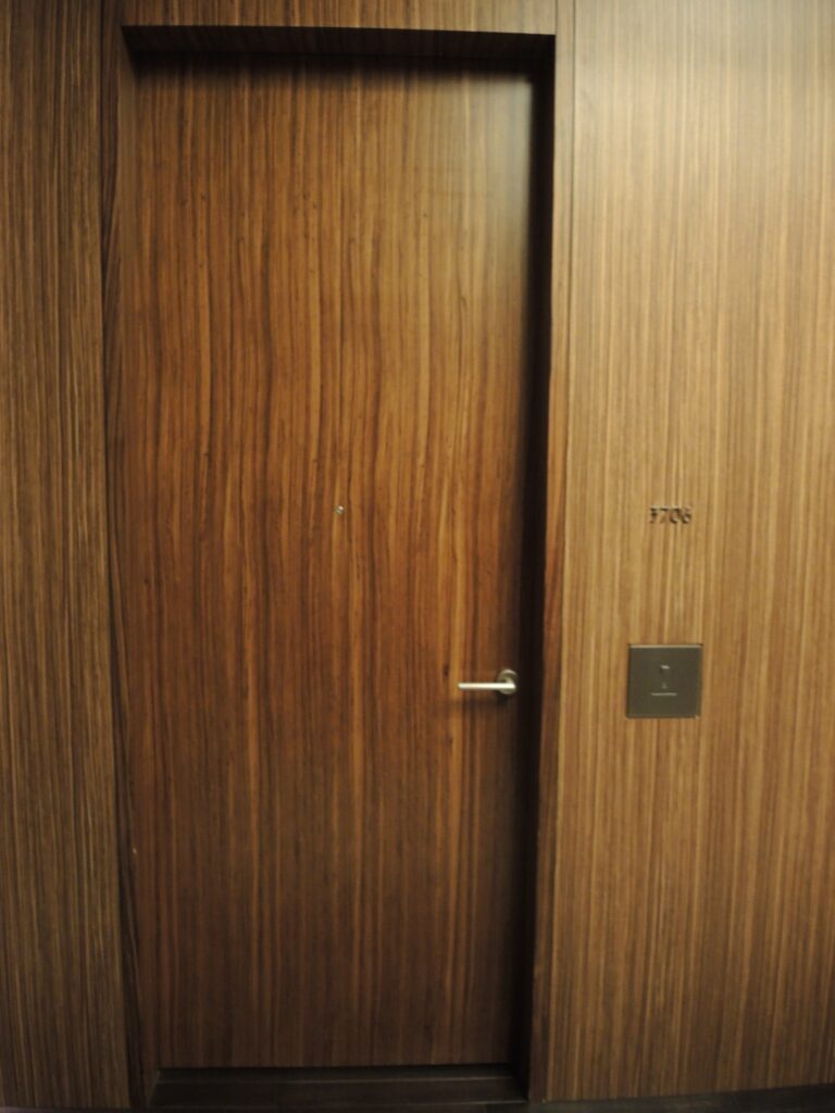 conrad tokyo door