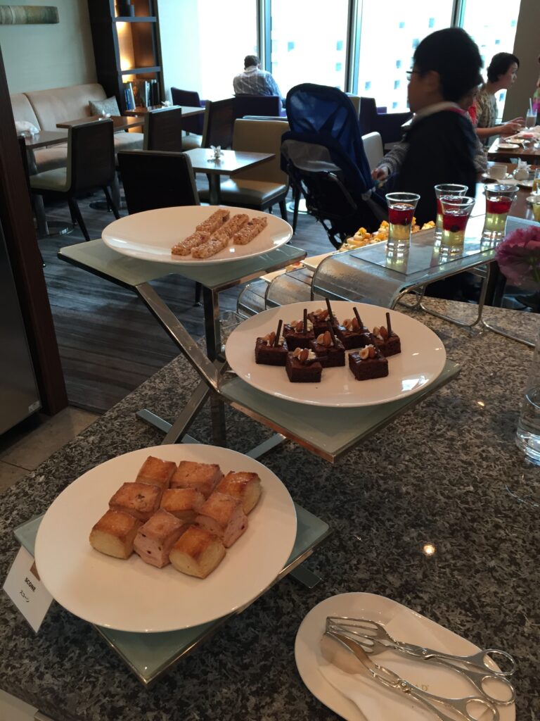 conrad tokyo executive lounge afternoon tea 3