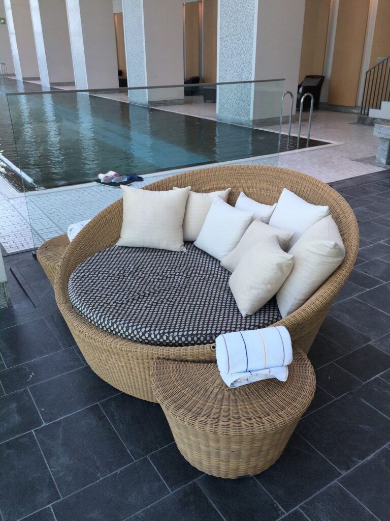 conrad tokyo pool 1