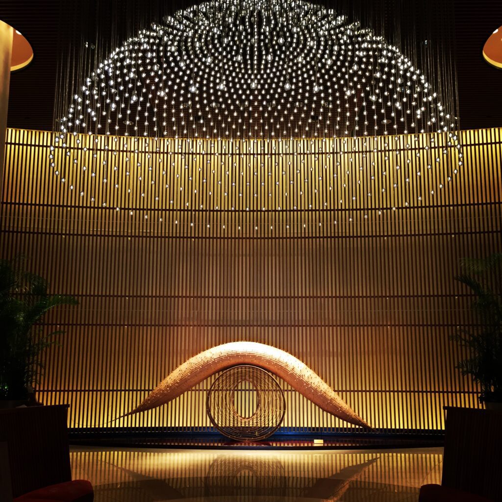 peninsula tokyo entrance 2