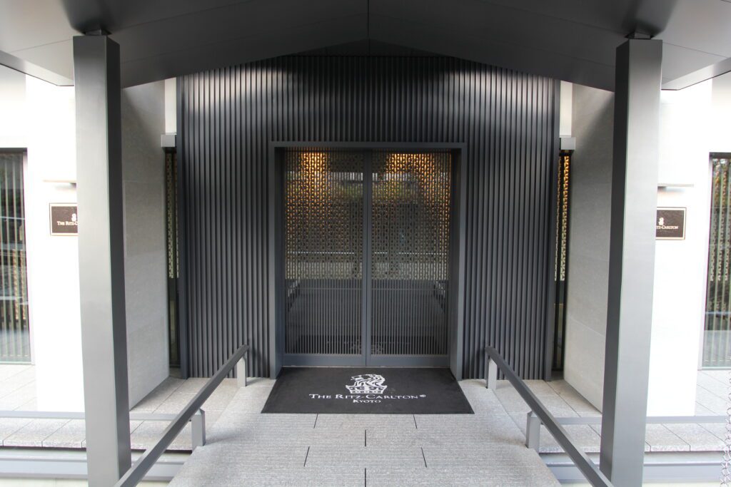 ritz carlton kyoto entrance