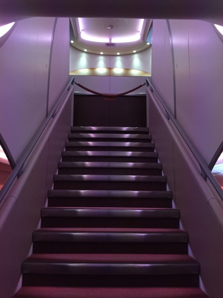 singapore airlines suites lax to nrt a380 stairs