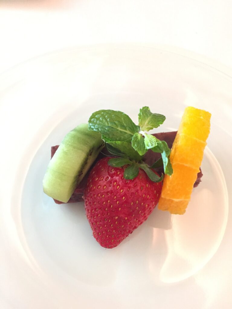 singapore airlines suites lax to nrt dessert 1