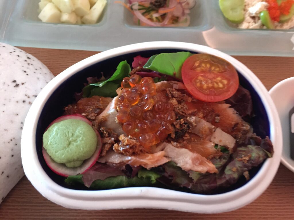 singapore airlines suites lax to nrt dinner 3