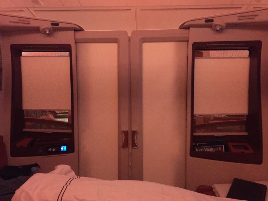 singapore airlines suites lax to nrt door closed
