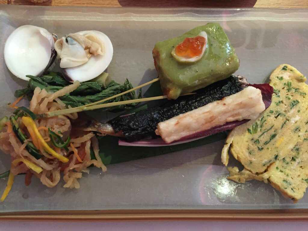 singapore airlines suites lax to nrt light meal 2
