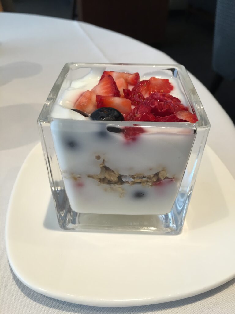 star alliance first class lounge lax dessert 2