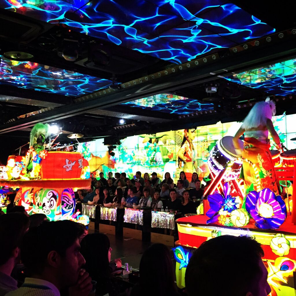 tokyo robot restaurant 10