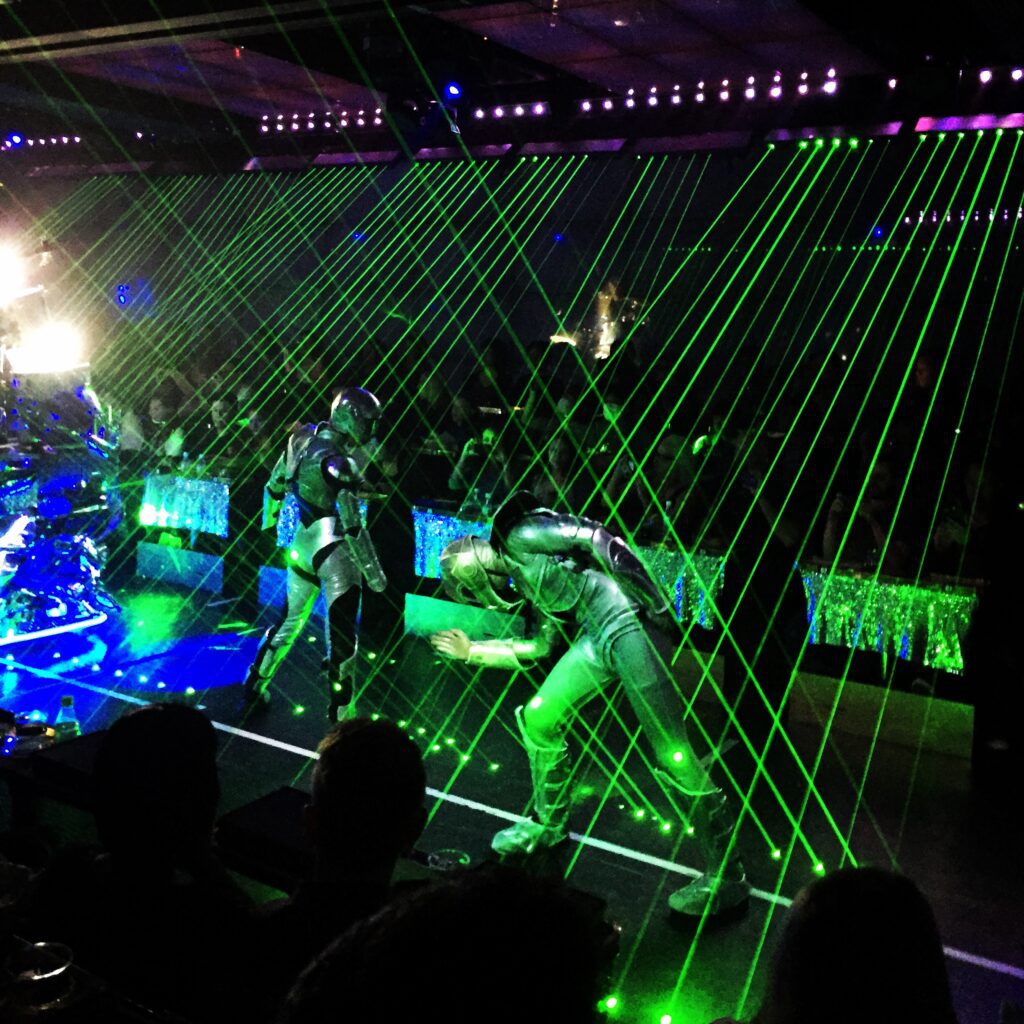 tokyo robot restaurant 12