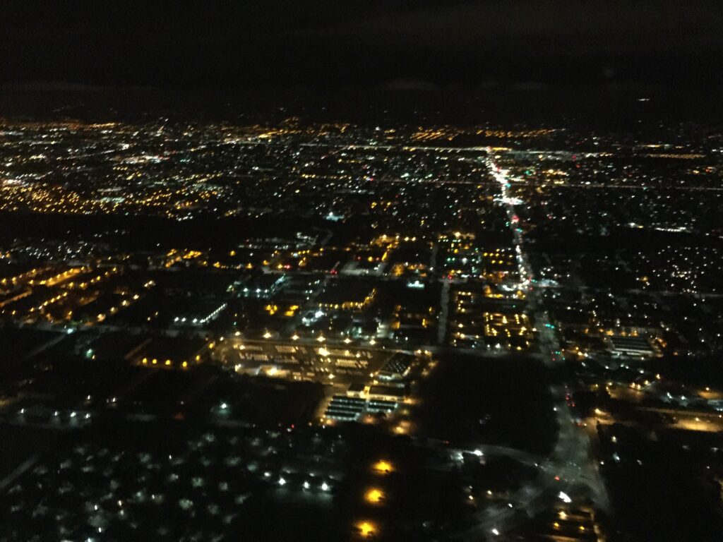 alaska airlines sjc ogg night landing