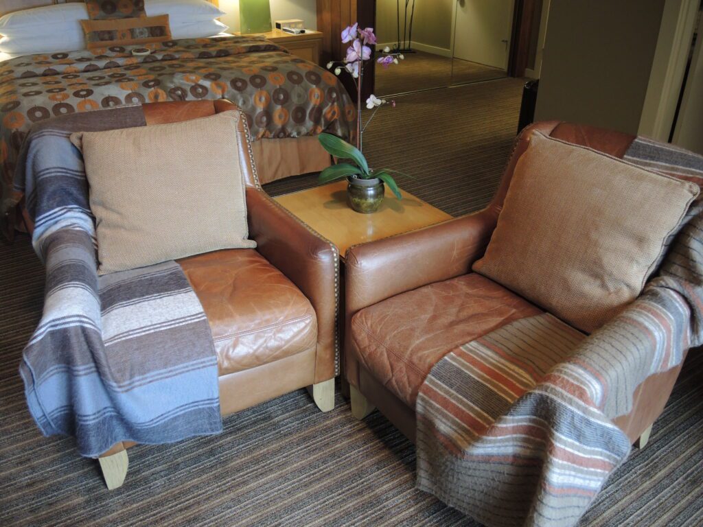 brewery gulch inn chairs