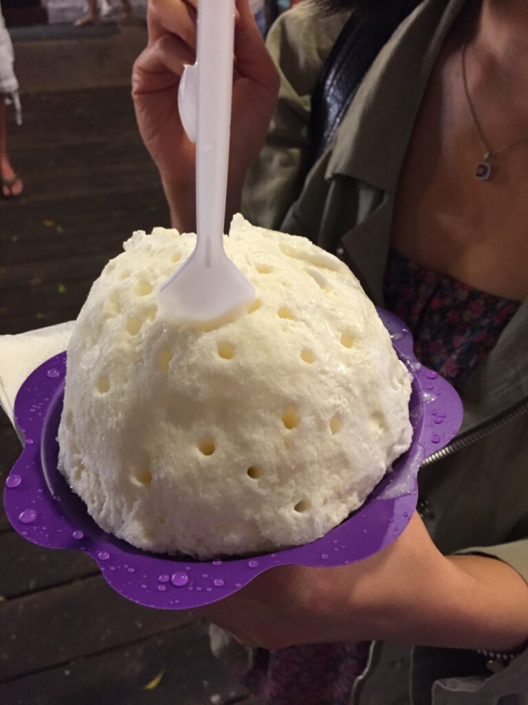 ululanis shaved ice 1