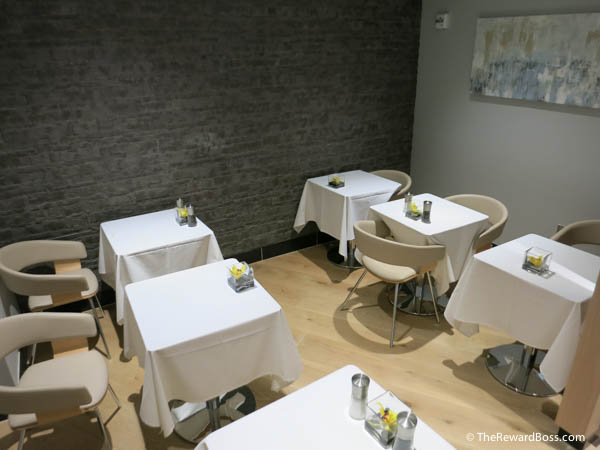 Aer Lingus Lounge JFK - dining room