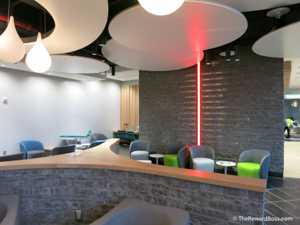 Aer Lingus Lounge JFK - cool design
