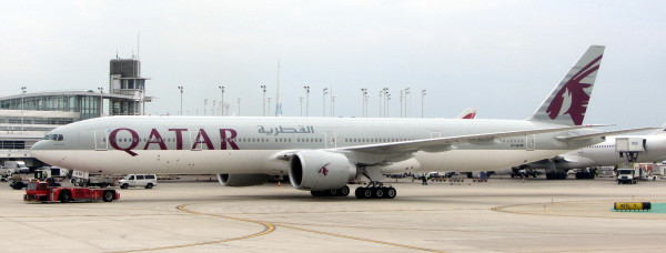 QR B773 at ORD