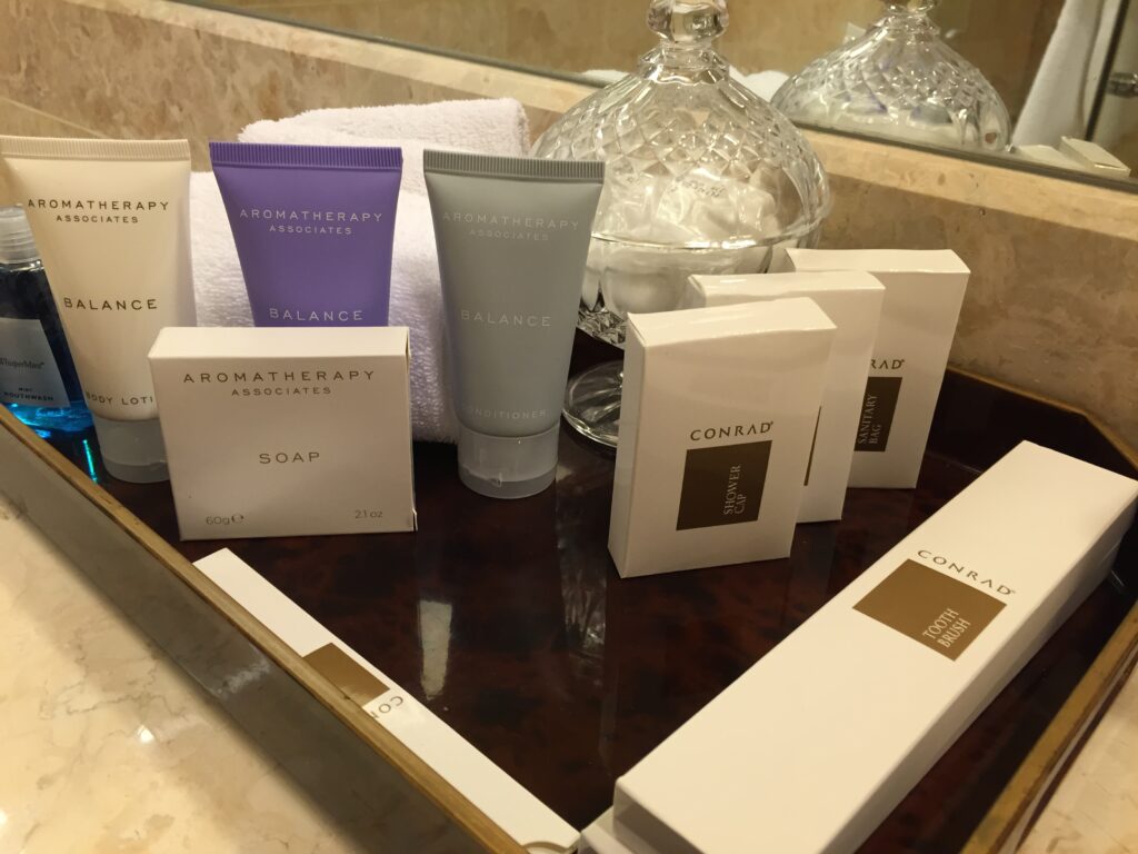 conrad singapore hotel amenities