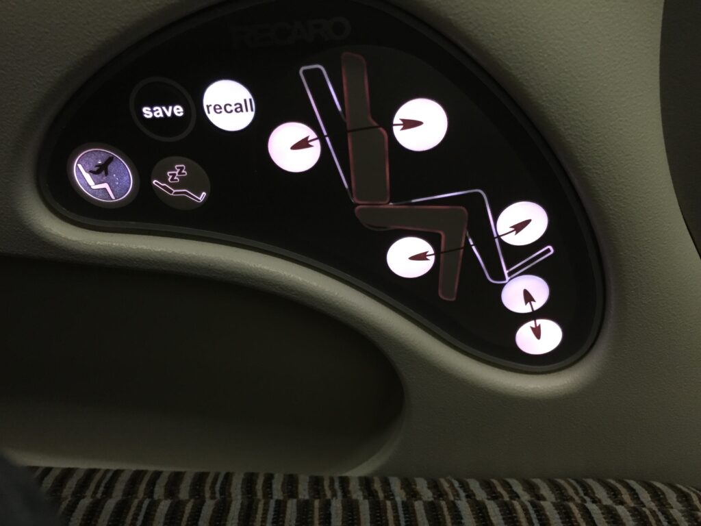 etihad business class hyd seat controls