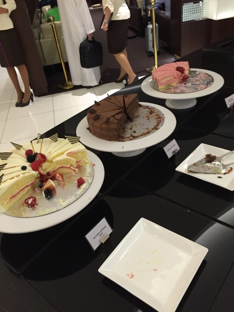 etihad premium lounge auh cakes