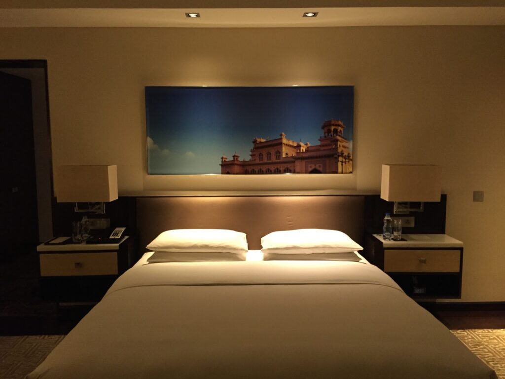 park hyatt hyderabad bedroom