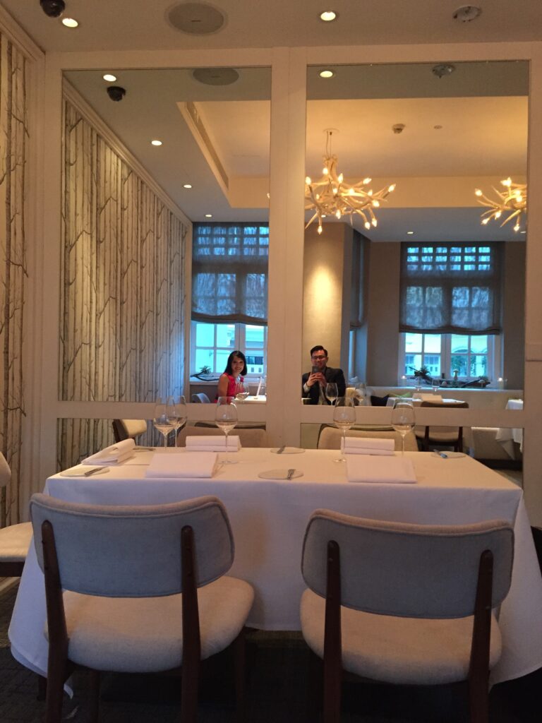 restaurant andre singapore dining room 2