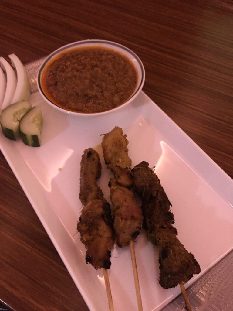 singapore airlines first class icn satay