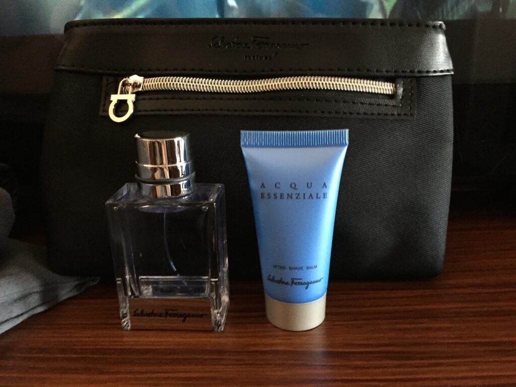 singapore airlines first class sfo amenity kit