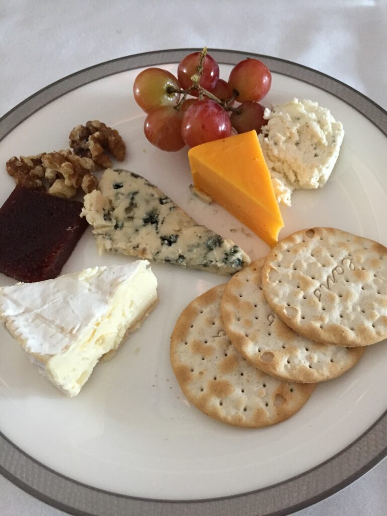singapore airlines first class sfo cheese