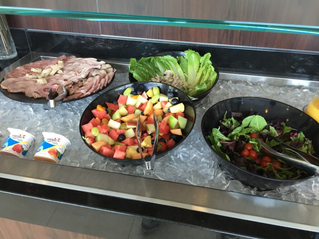 singapore silverkris lounge sfo food 3