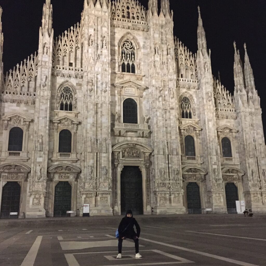 milan duomo cathedral night time