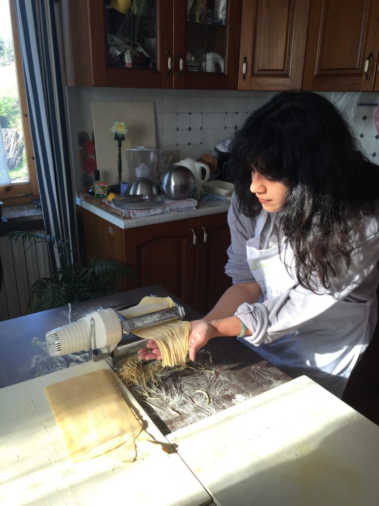 piedmont food & wine tour cutting pasta