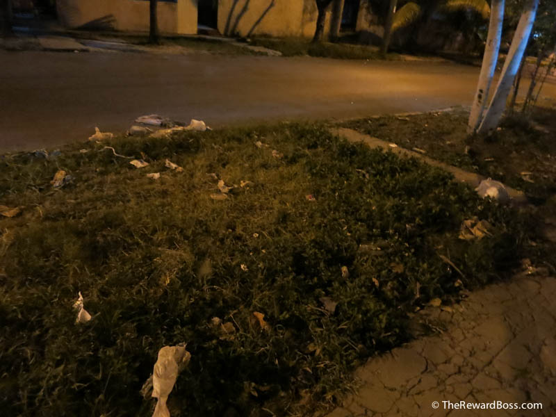 Vedado Garbage on the streets
