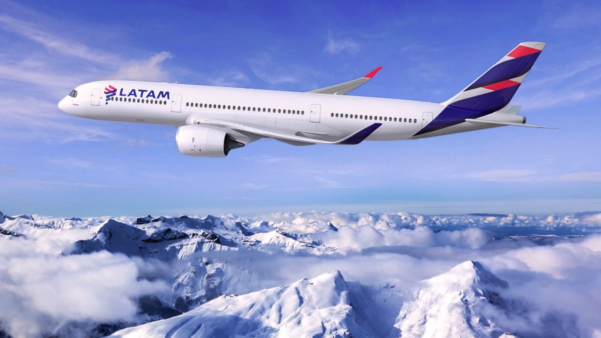 Airbus A350 in volo sulla Cordillera Andina