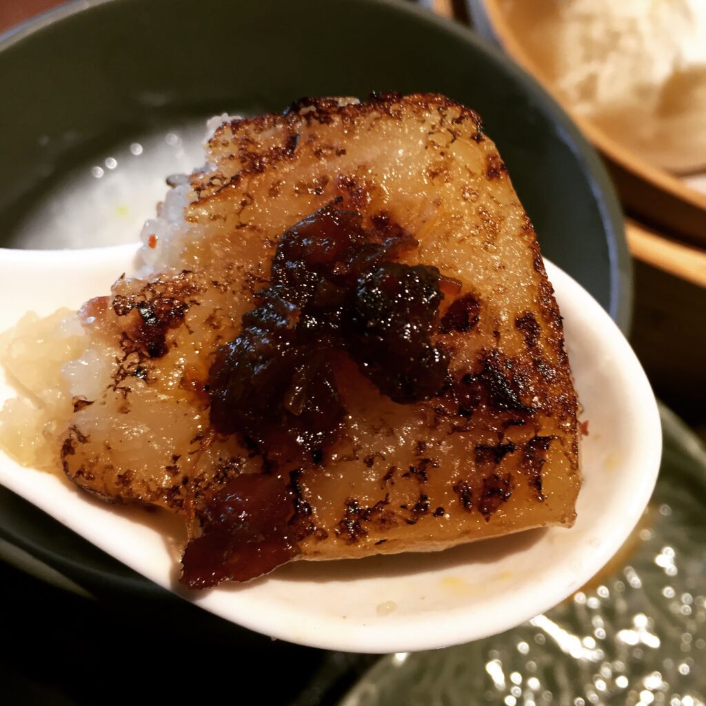 cathay pacific the pier first class lounge turnip cake
