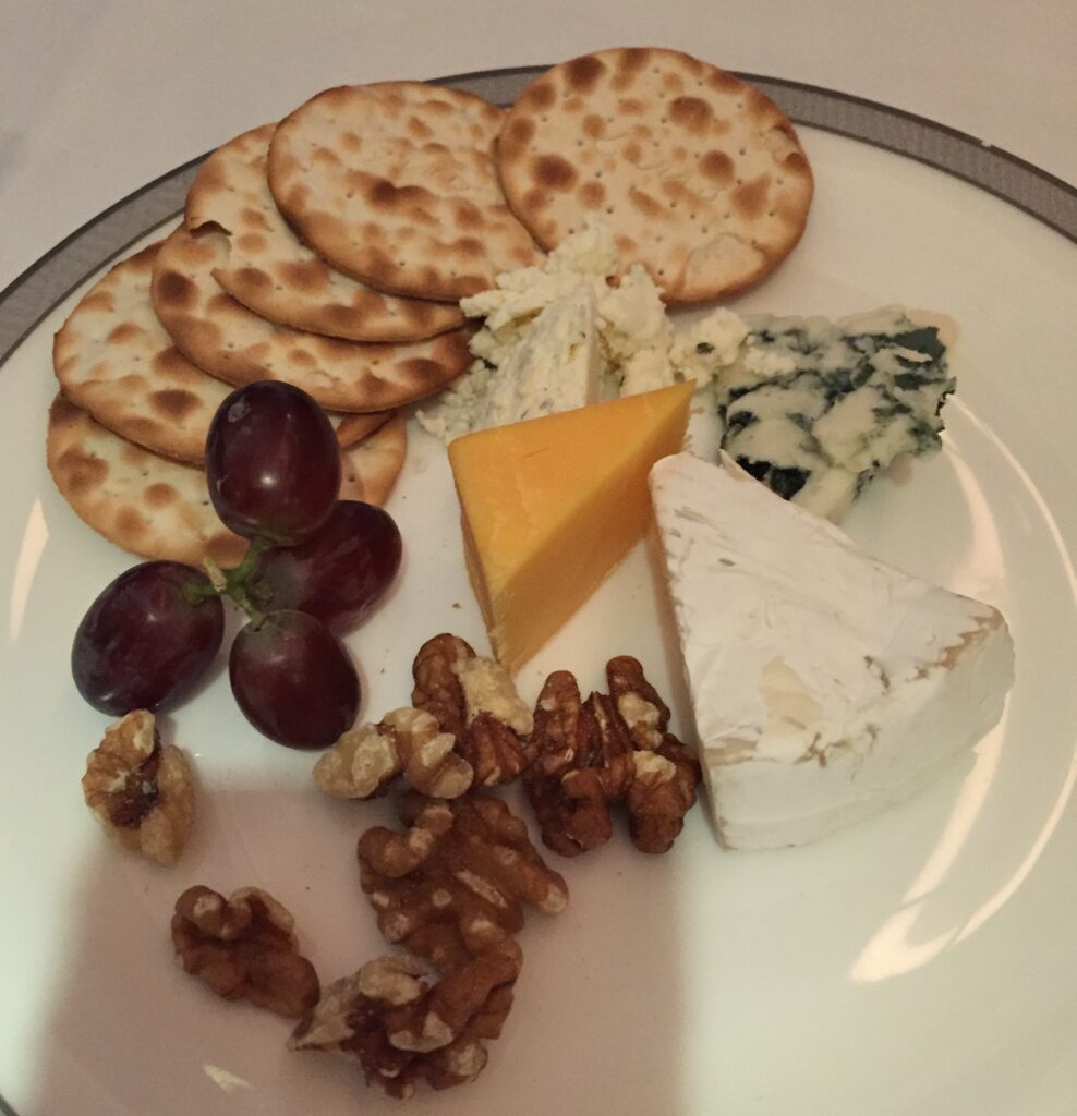 ingapore airlines first class san francisco to hong kong cheese
