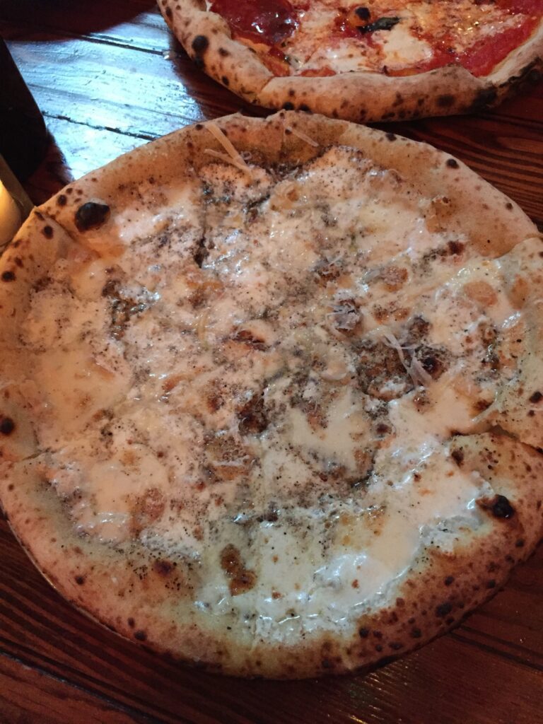robertas restaurant brooklyn cheesus christ pizza