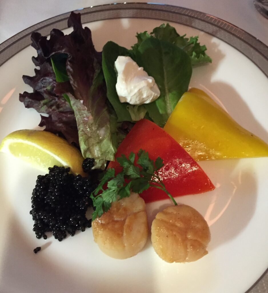 singapore airlines first class san francisco to hong kong scallops